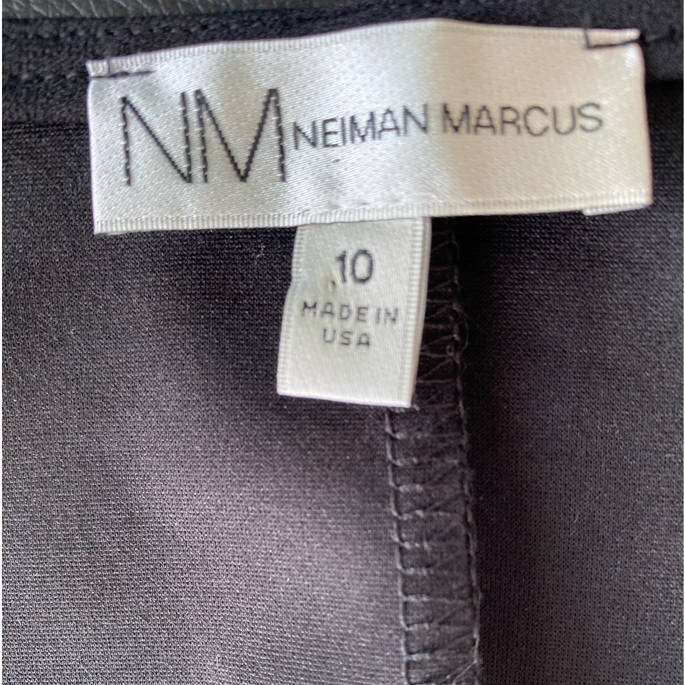 Neiman Marcus black A-line dress perfect condition very flattering cut Size 10 - Picture 6 of 9